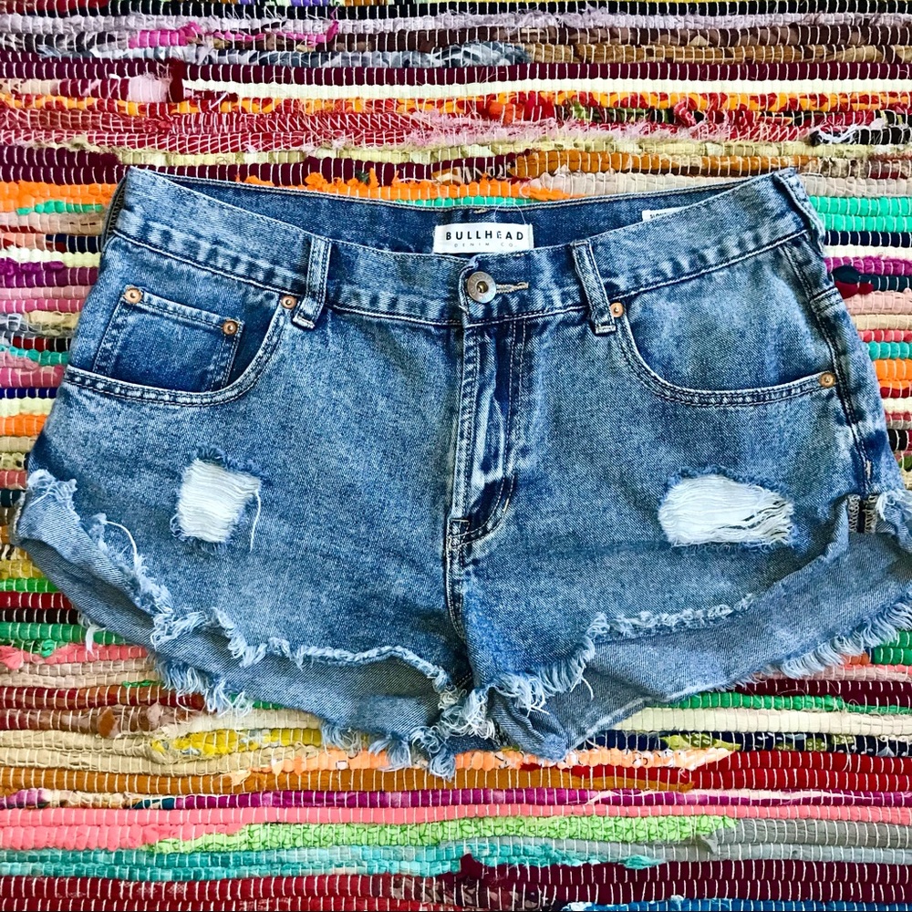 Bullhead ~ Slouchy Short cutoff shorts